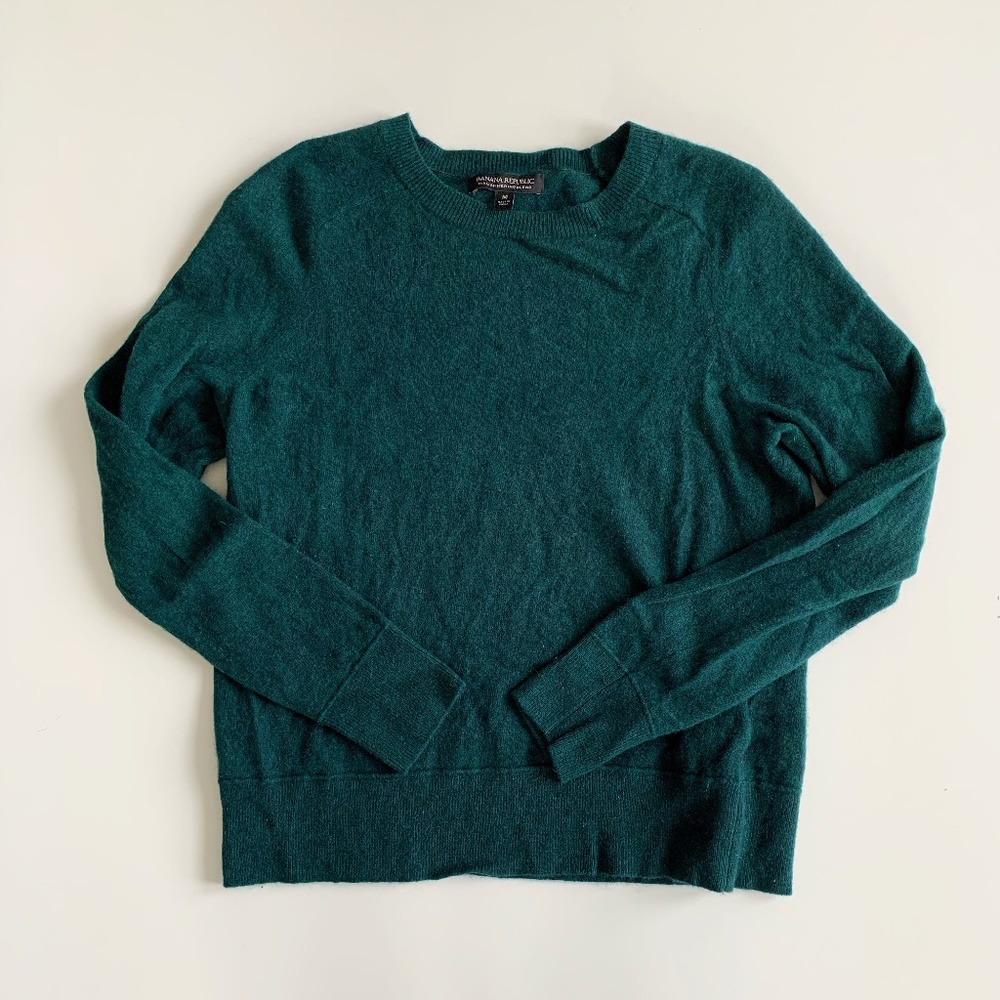 Banana Republic Dark Green Womens Sweater Size M